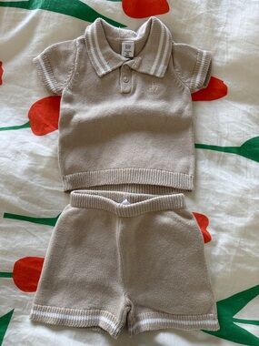 GAP Tan Knit Polo Top and Shorts Set